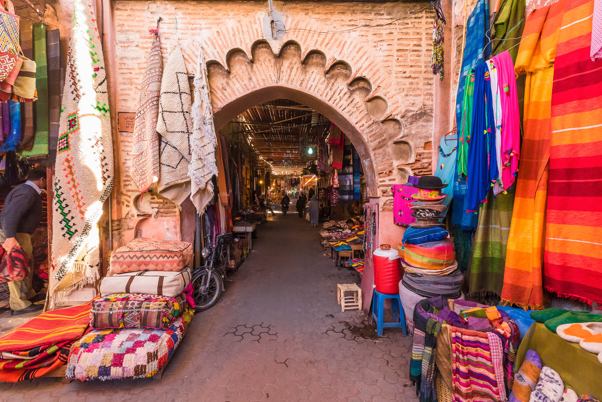 The Ultimate Guide to Traveling from Marrakech to Fez: A Journey Through Morocco’s Heart