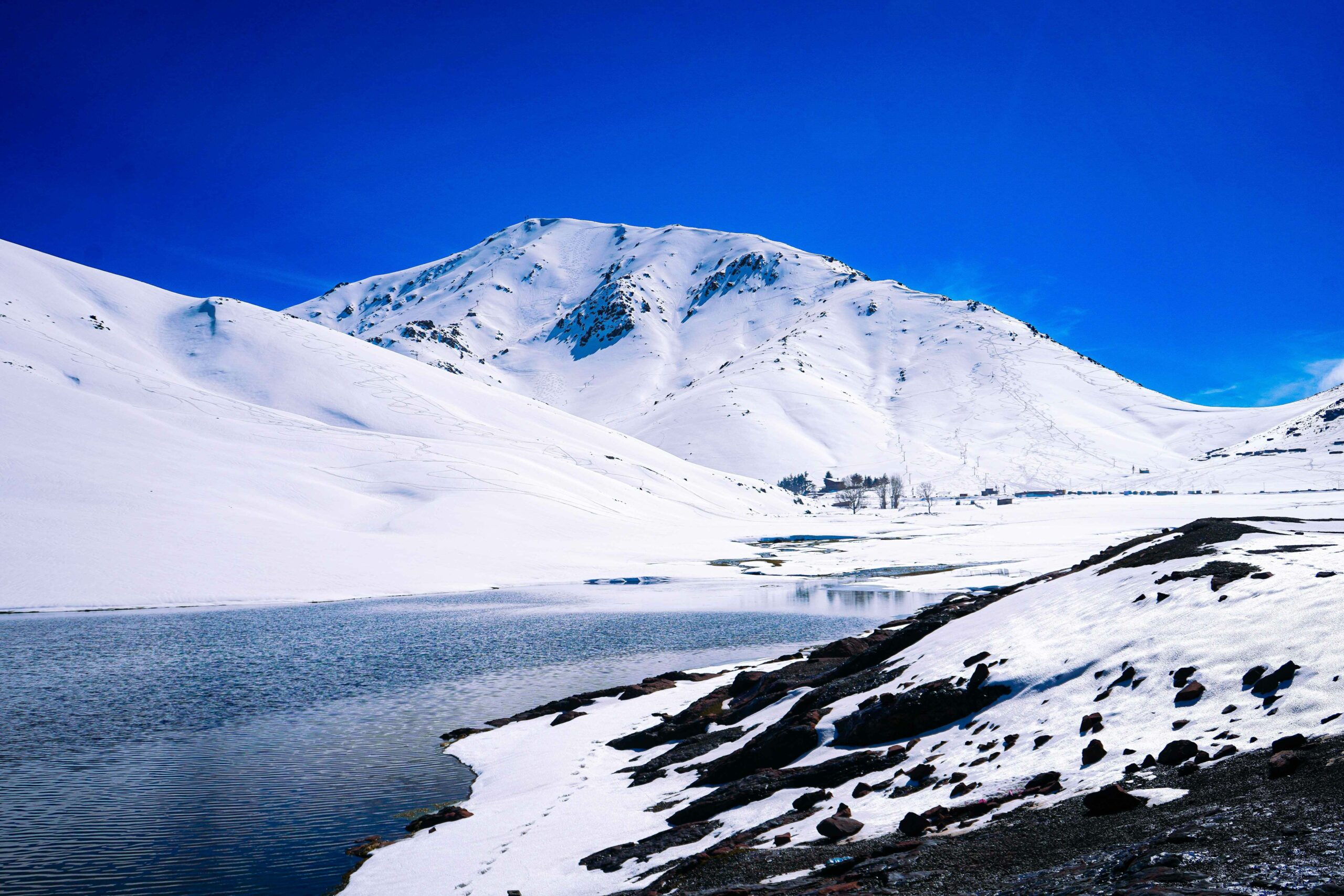  Snow in the Atlas Mountains